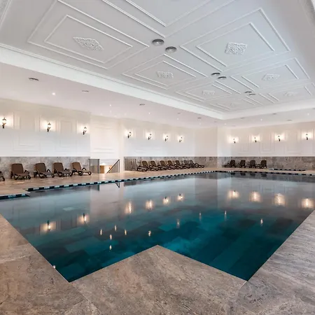 Resort Adora & 5*